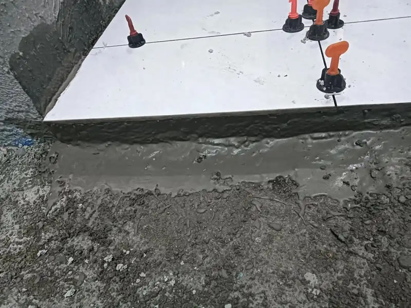 0 0