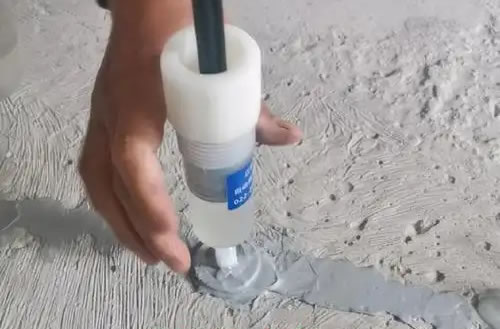 0 0